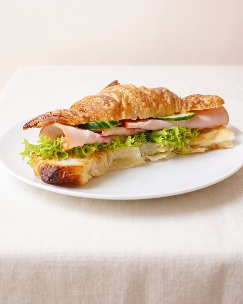 Belegtes Mini Croissant - Putenbrust